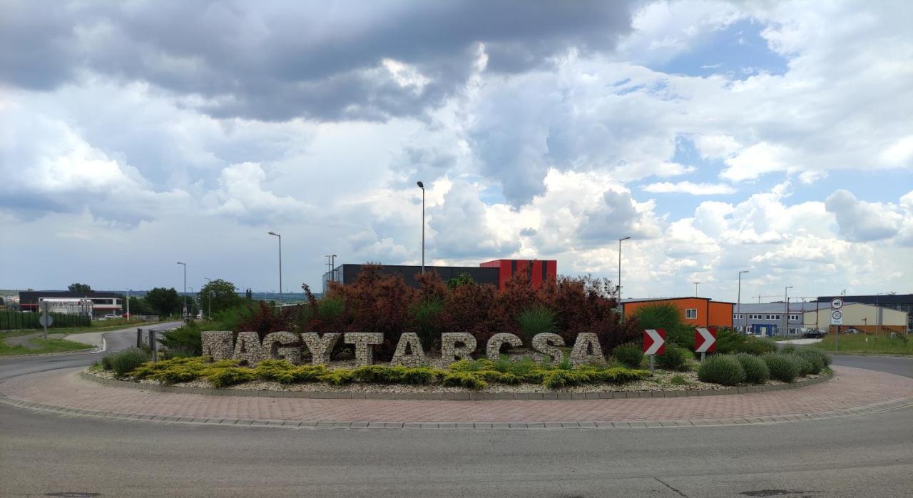 Szilas Park Motel Nagytarcsa Экстерьер фото